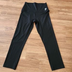 Victoria's Secret Capri Leggings